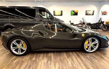 Ferrari 296 GTS — photo 11