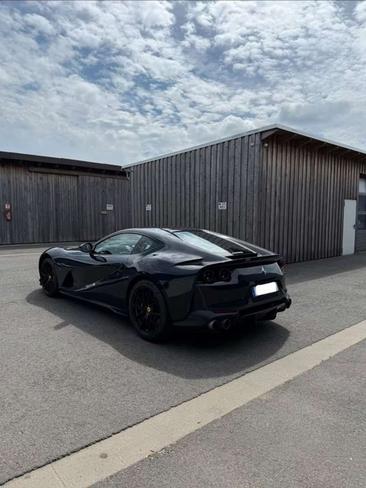 Ferrari 812 Superfast — photo 5