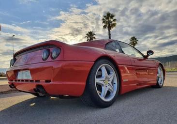 Ferrari F355 — photo 20