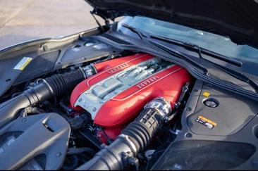Ferrari 812 Superfast — photo 9