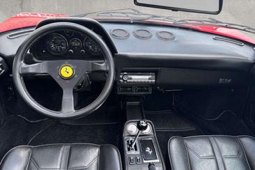 Ferrari 308 GTS — photo 11