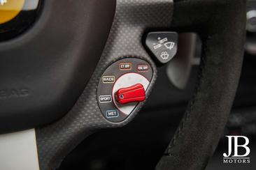 Ferrari 488 Spider — photo 41