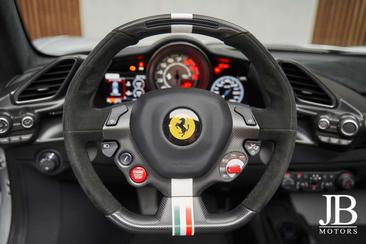 Ferrari 488 Spider — photo 42