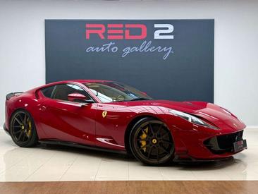 Ferrari 812 Superfast — photo 2