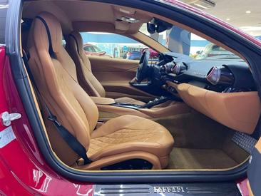 Ferrari 812 Superfast — photo 6