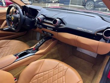 Ferrari 812 Superfast — photo 8