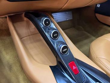 Ferrari 812 Superfast — photo 13