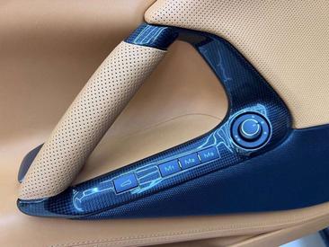 Ferrari 812 Superfast — photo 19
