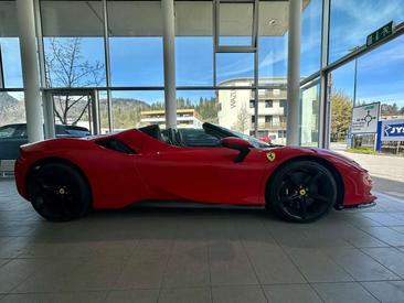 Ferrari SF90 Spider — photo 4