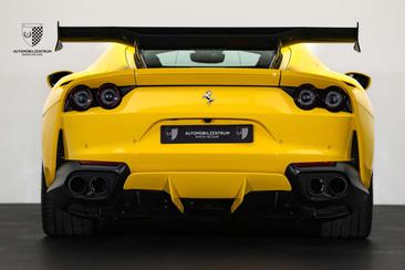 Ferrari 812 Superfast — photo 5