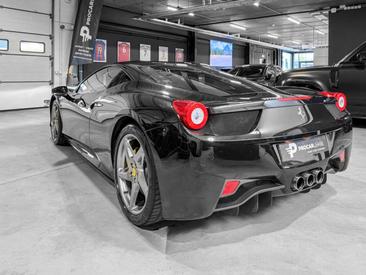 Ferrari 458 Italia — photo 6