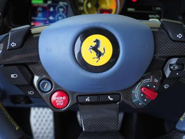 Ferrari GTC4Lusso — photo 17