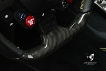 Ferrari 812 Superfast — photo 21
