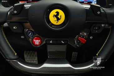 Ferrari 812 Superfast — photo 22