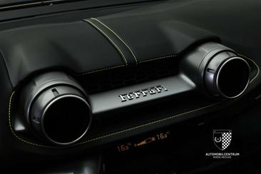 Ferrari 812 Superfast — photo 24