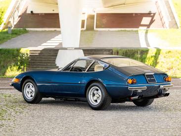 Ferrari Daytona — photo 6