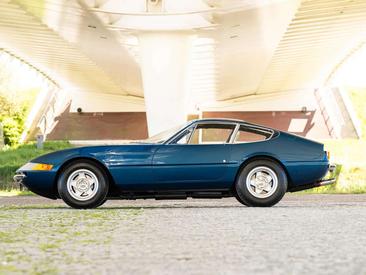 Ferrari Daytona — photo 7