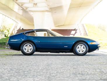 Ferrari Daytona — photo 9