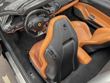 Ferrari 488 Spider — photo 16