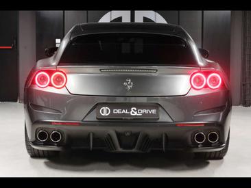 Ferrari GTC4Lusso — photo 4