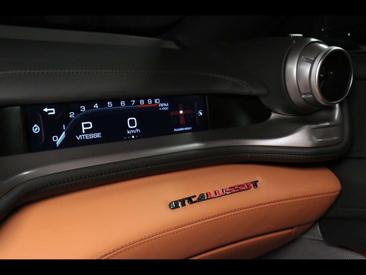 Ferrari GTC4Lusso — photo 14