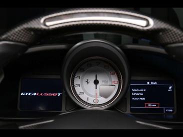 Ferrari GTC4Lusso — photo 18