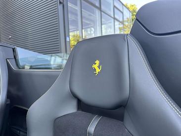 Ferrari 488 Spider — photo 24