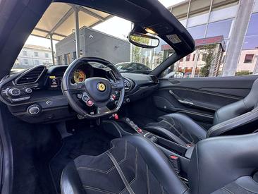 Ferrari 488 Spider — photo 27