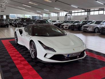 Ferrari F8 Tributo — photo 4