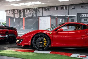 Ferrari 488 Pista — photo 5