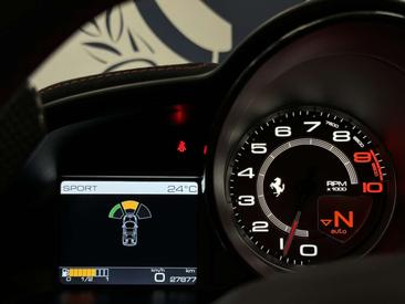 Ferrari 458 Speciale Aperta — photo 9