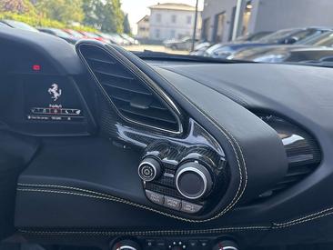 Ferrari 488 Spider — photo 40