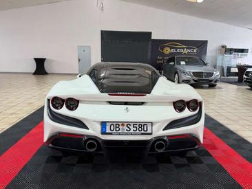 Ferrari F8 Tributo — photo 6