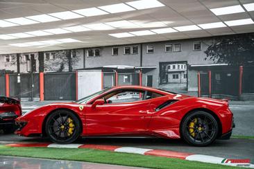 Ferrari 488 Pista — photo 7