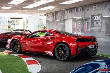 Ferrari 488 Pista — photo 8