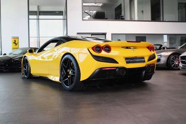 Ferrari F8 Tributo — photo 28