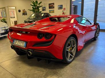 Ferrari F8 Tributo — photo 5