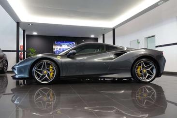 Ferrari F8 Tributo — photo 18