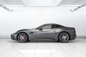 Ferrari California — photo 2