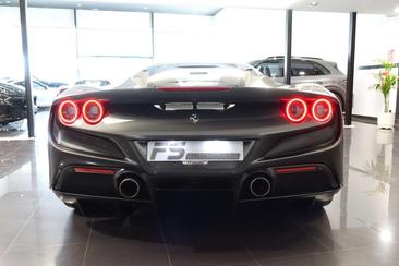 Ferrari F8 Tributo — photo 22