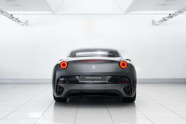 Ferrari California — photo 4