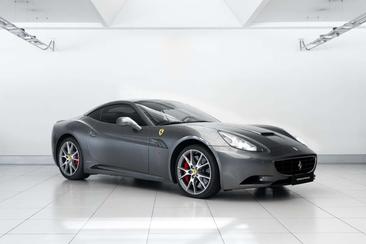 Ferrari California — photo 7