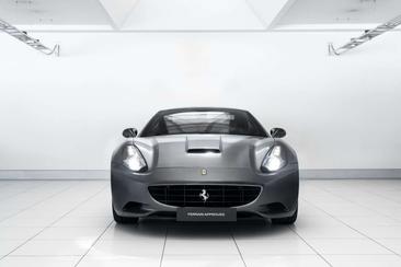Ferrari California — photo 8