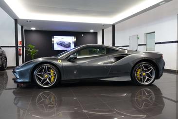 Ferrari F8 Tributo — photo 29