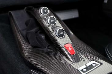 Ferrari 812 Superfast — photo 10