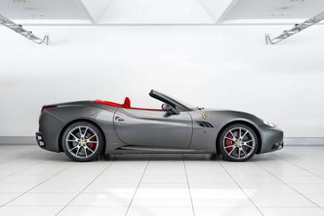 Ferrari California — photo 14