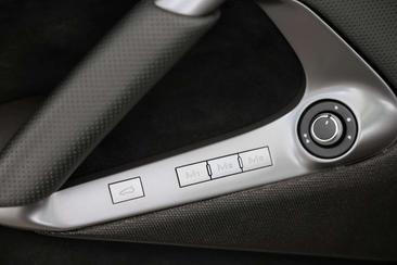 Ferrari 812 Superfast — photo 13