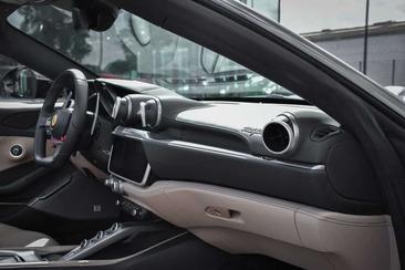 Ferrari Portofino — photo 19