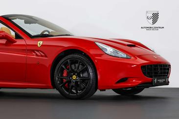 Ferrari California — photo 8