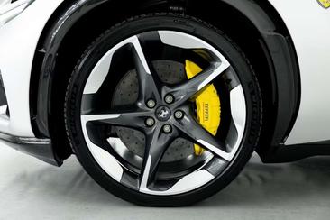 Ferrari Purosangue — photo 14